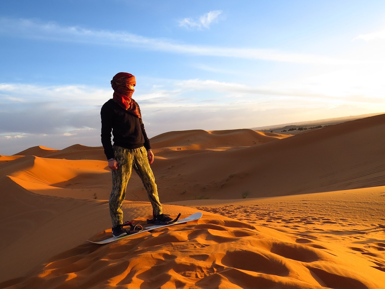 Man overlooking Desert | Travel Morocco Best Places